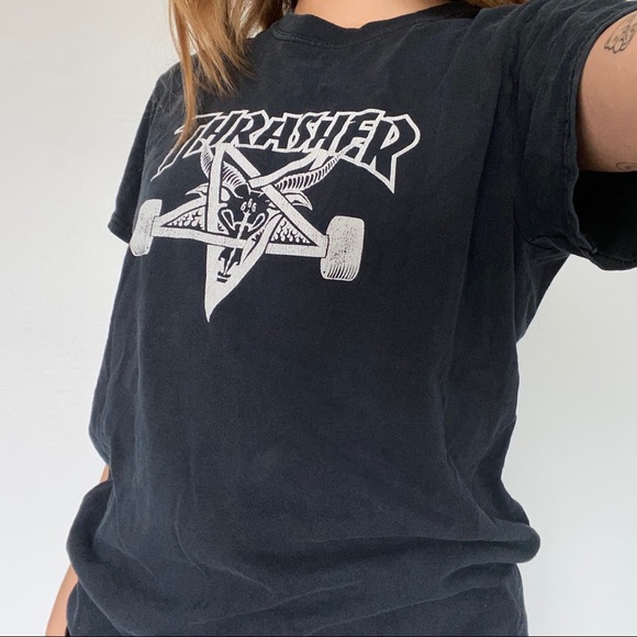 SOLD Black Thrasher Tee 🖤 - Picture 2 of 4